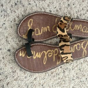 Sam Edelman Leopard and Black Toe-Loop Flat Sandals